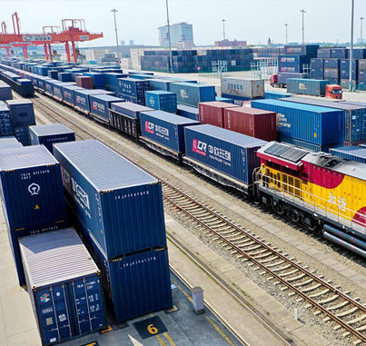 優(yōu)化中歐班列（渝新歐）、陸海新通道整車(chē)等大宗物資裝箱模式課題研究的項(xiàng)目